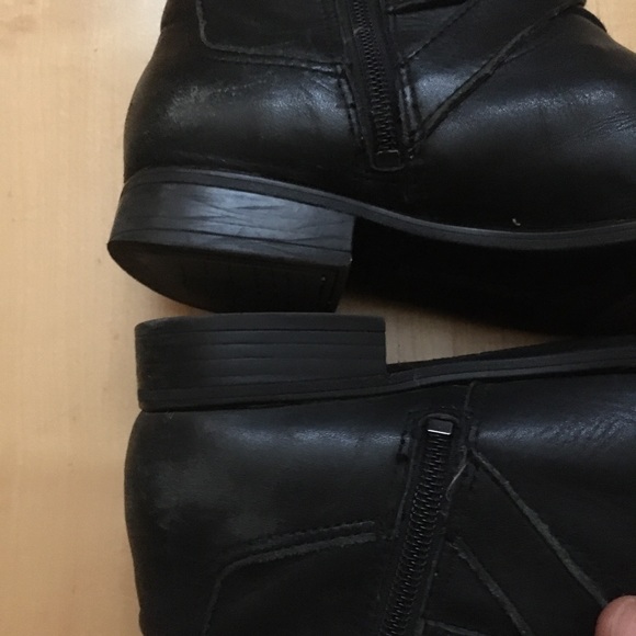 Hush Puppies leather ankle booties with buckles - Picture 4 of 7